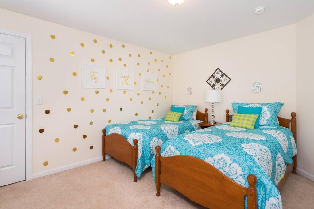 Fun & Fabulous Getaway Villa Gilford Exterior photo