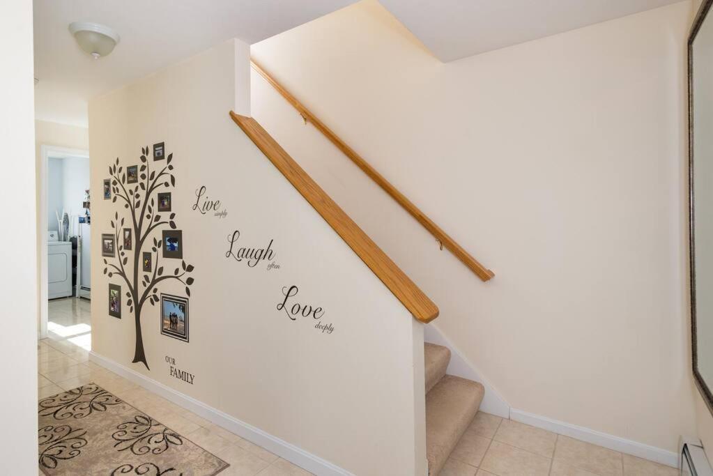 Fun & Fabulous Getaway Villa Gilford Exterior photo